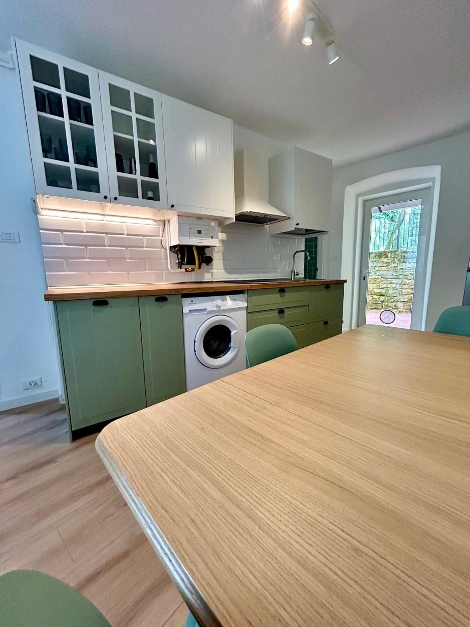 Residence Zar 6 Триест Екстериор снимка
